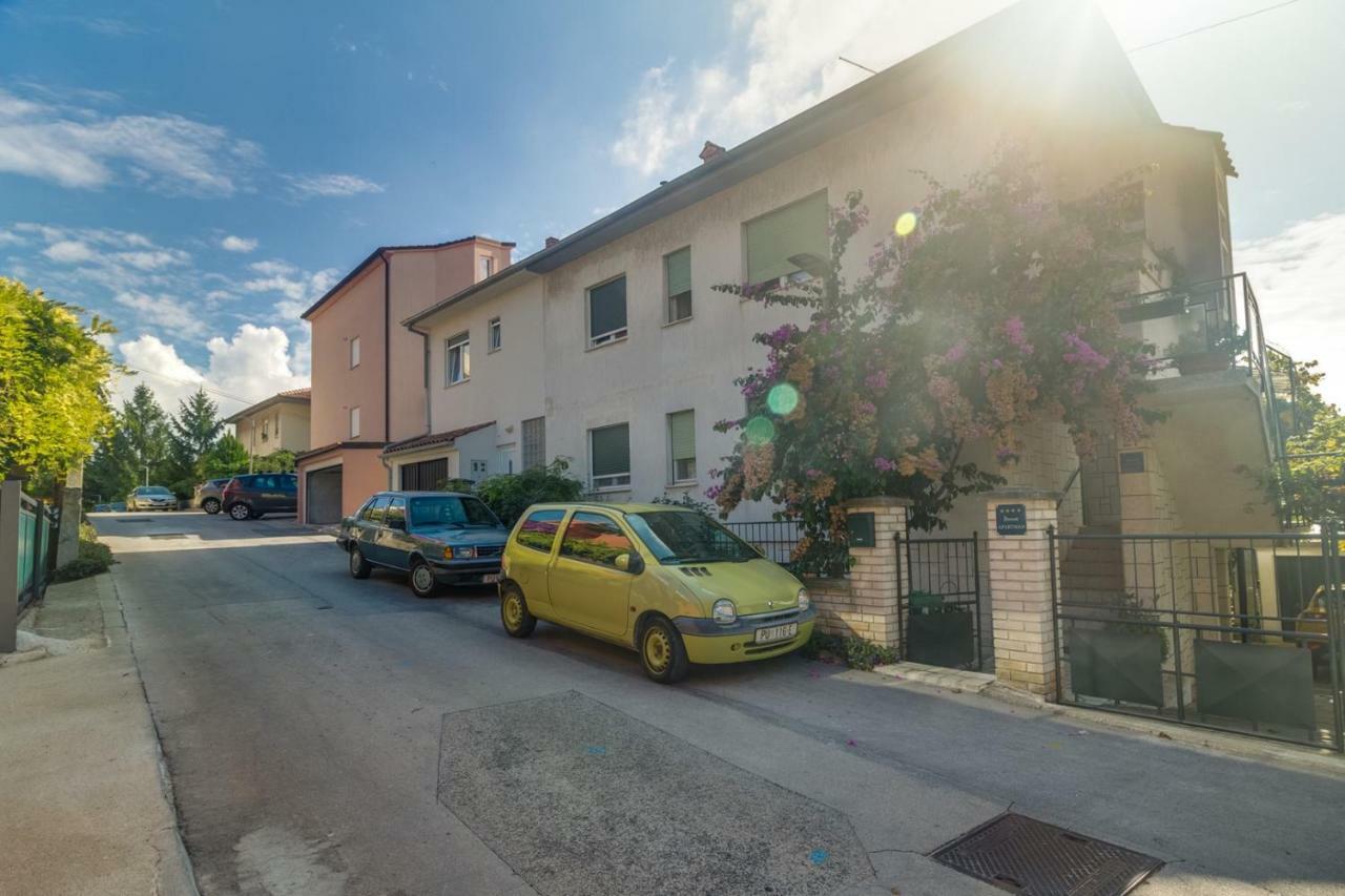Apartments Tonka Near Beach And Sea プーラ エクステリア 写真