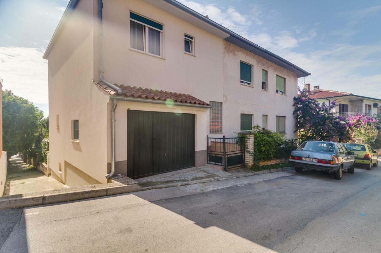 Apartments Tonka Near Beach And Sea プーラ エクステリア 写真
